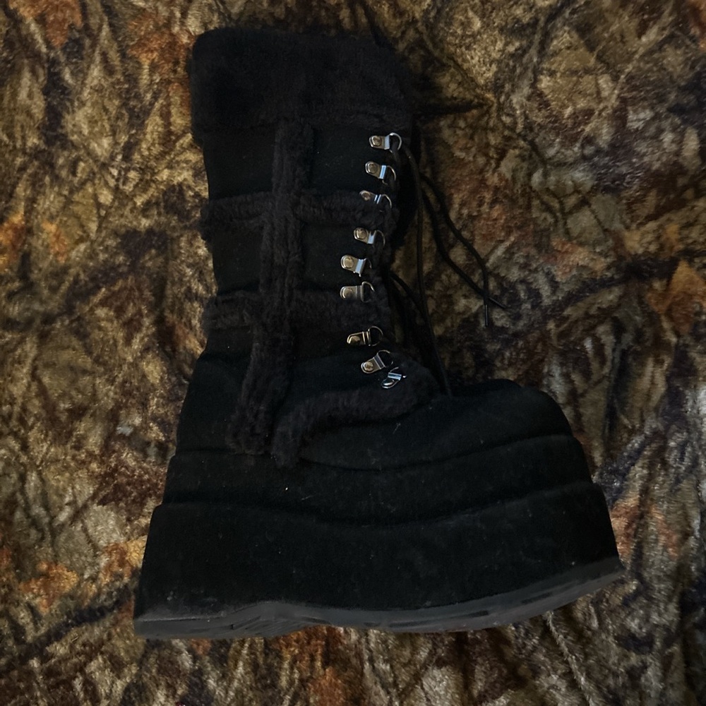 demonia bear platforms